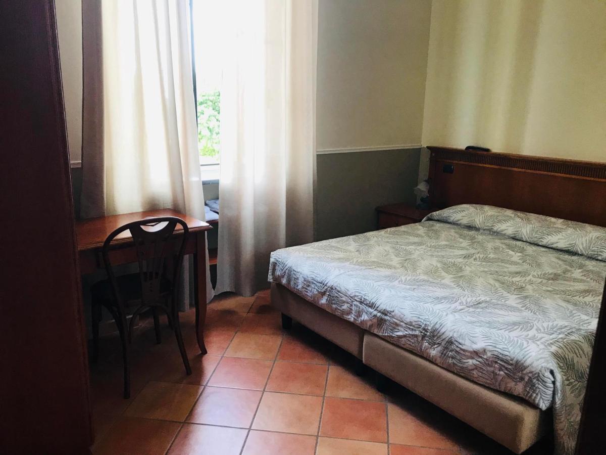 Villino Gregoraci Relais Bed & Breakfast Santa Marinella Bagian luar foto