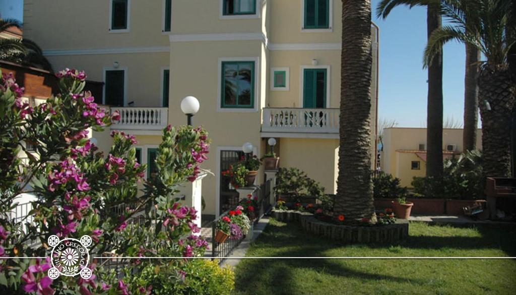 Villino Gregoraci Relais Bed & Breakfast Santa Marinella Bagian luar foto